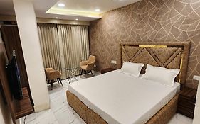 Ovel Hotel